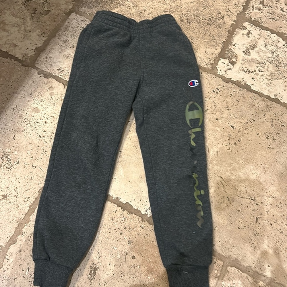 Size 6 champion joggers! ( kids )